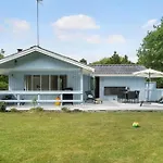 בית נופש 30365-ulfborg-rollikevej-175 *